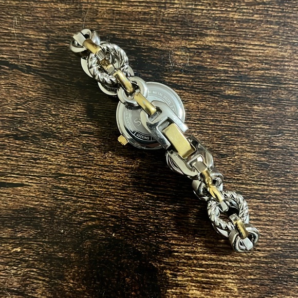 Sutton New York goldtone and silvertone watch 6” - Picture 3 of 7